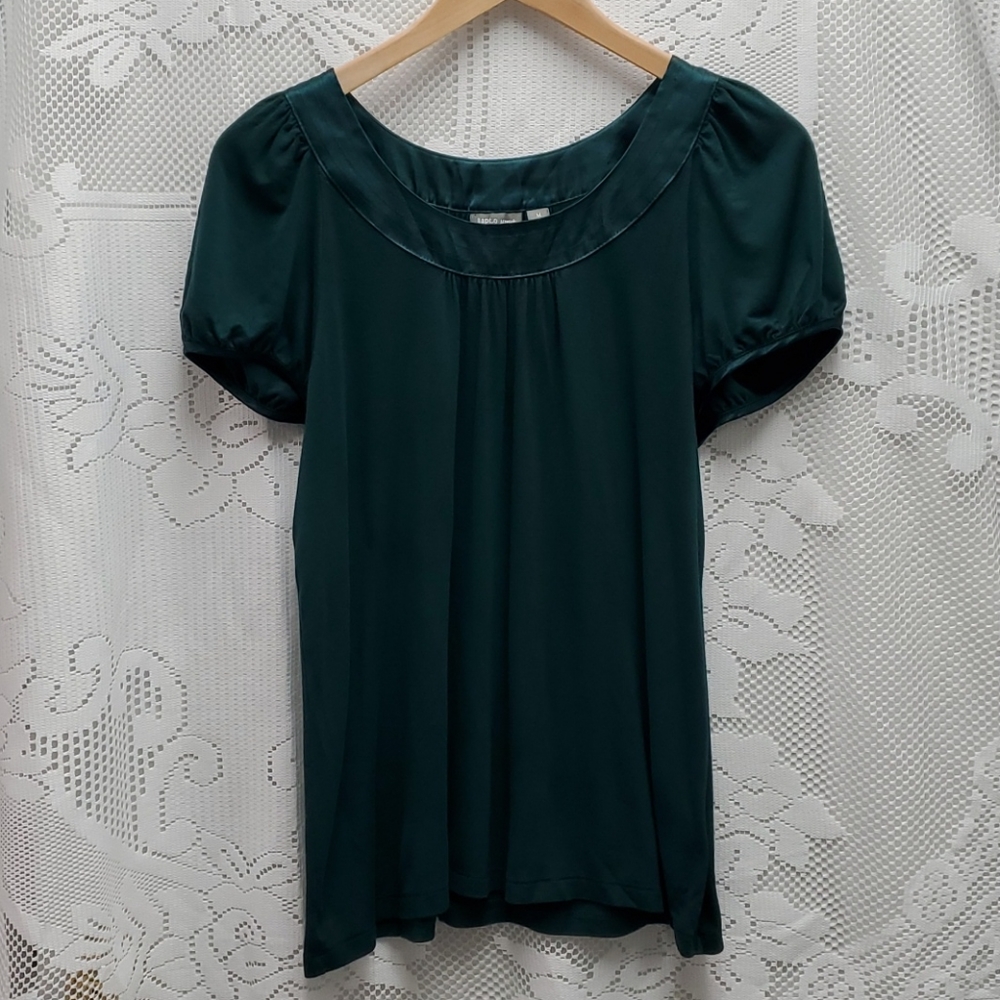 APT 9 green flowy womens top